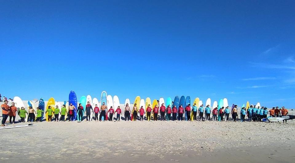 דירות אובאר Furadouro Surf Camp מראה חיצוני תמונה